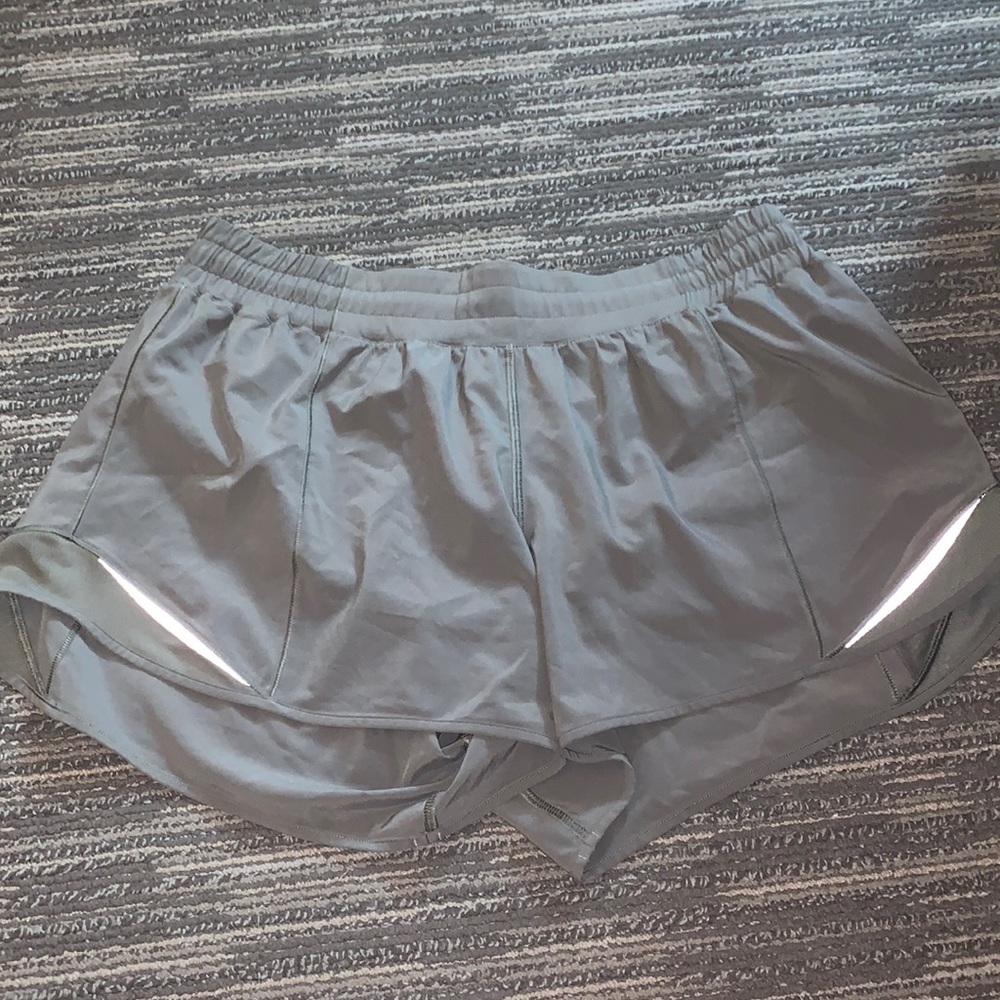 Lululemon Hotty Hot 4” Shorts (Green)